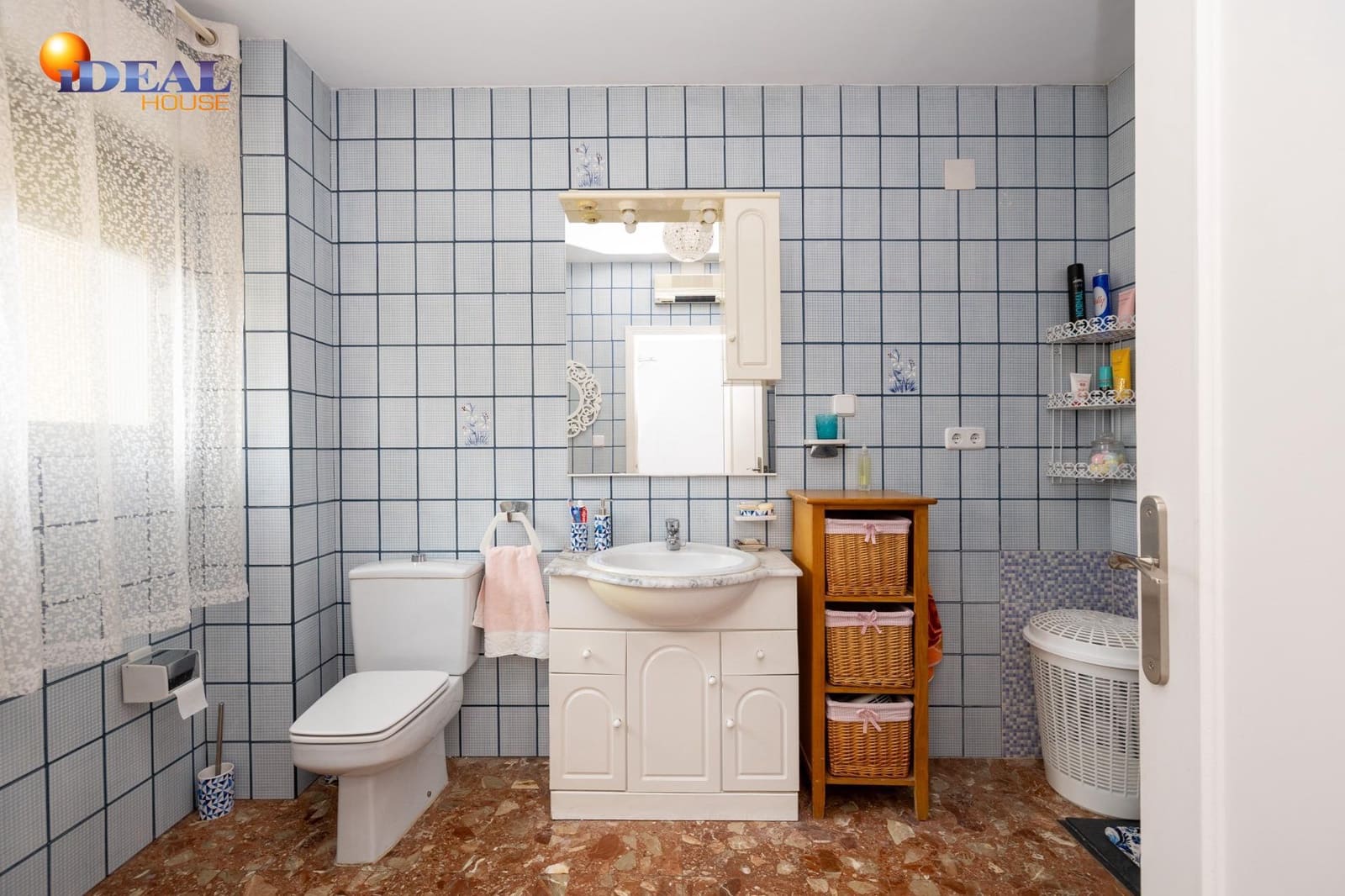 3 sovrum Lägenhet till salu i Armilla med garage - 298 000 € (Ref: 9433972)