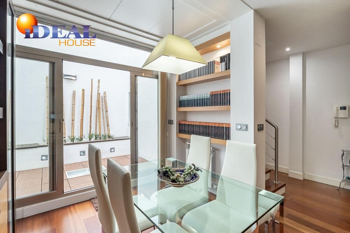 4 bedroom Apartment for sale in Granada city - € 750,000 (Ref: 9433973)