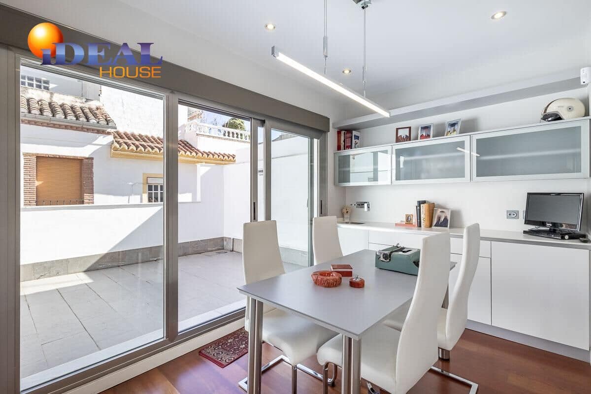 4 bedroom Apartment for sale in Granada city - € 750,000 (Ref: 9433973)