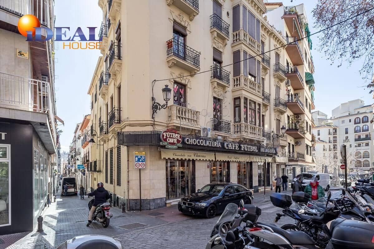 4 bedroom Apartment for sale in Granada city - € 750,000 (Ref: 9433973)