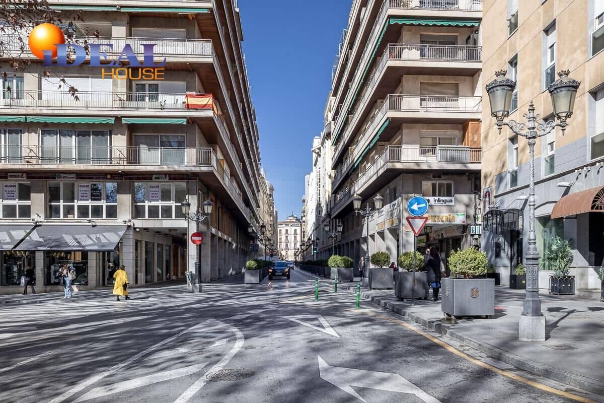 4 bedroom Apartment for sale in Granada city - € 750,000 (Ref: 9433973)