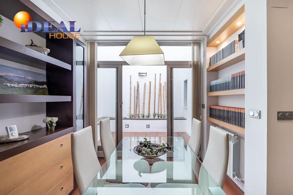 4 bedroom Apartment for sale in Granada city - € 750,000 (Ref: 9433973)