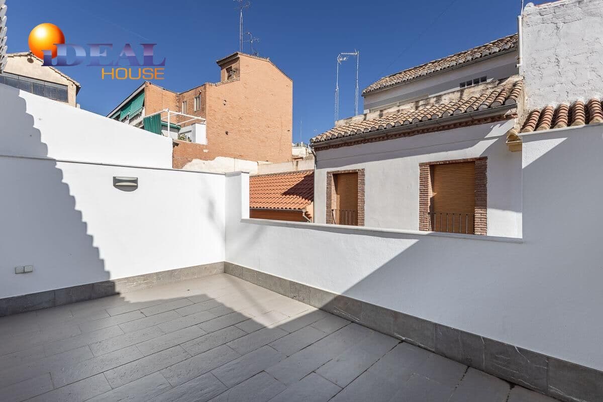 4 bedroom Apartment for sale in Granada city - € 750,000 (Ref: 9433973)