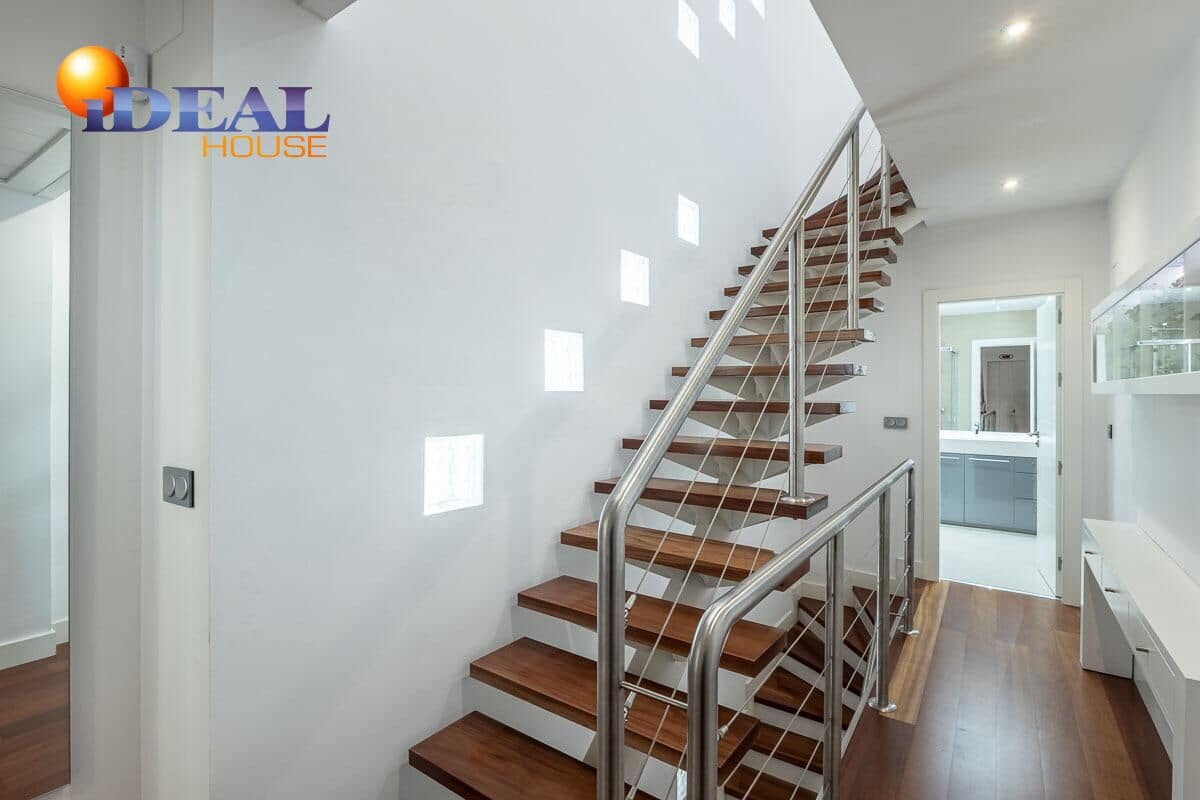 4 bedroom Apartment for sale in Granada city - € 750,000 (Ref: 9433973)