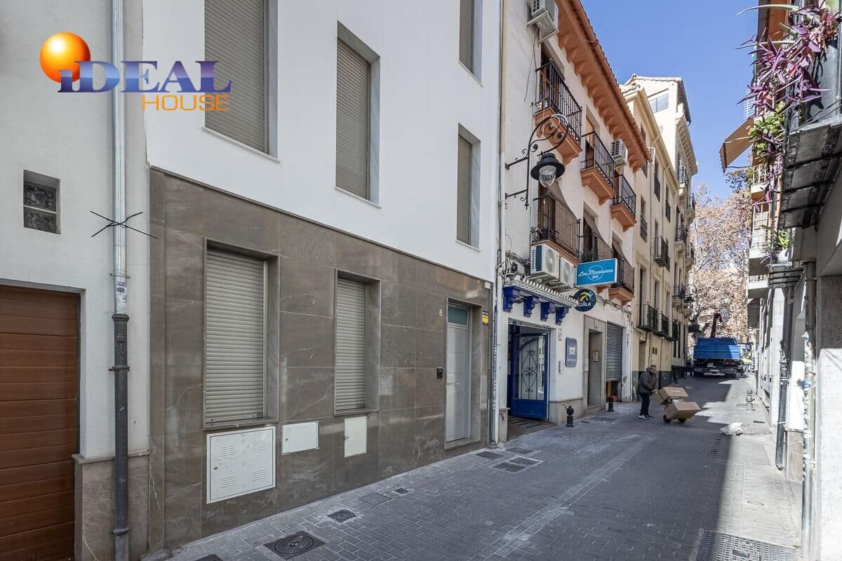 4 bedroom Apartment for sale in Granada city - € 750,000 (Ref: 9433973)