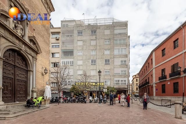 Piso de 5 habitaciones en Centro, Granada ciudad en venta con garaje - 660.000 € (Ref: 9433974)