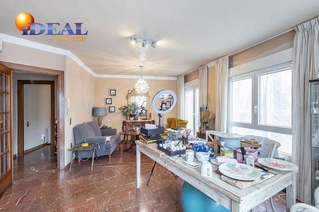 Piso de 5 habitaciones en Centro, Granada ciudad en venta con garaje - 660.000 € (Ref: 9433974)