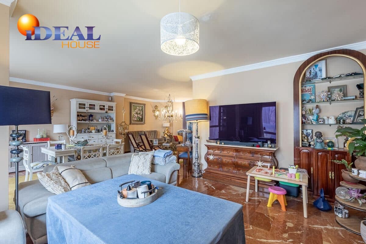 Piso de 5 habitaciones en Granada ciudad en venta con garaje - 660.000 € (Ref: 9433974)