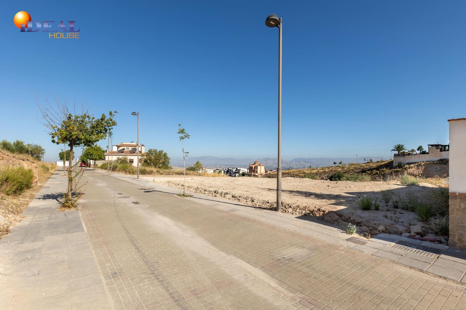 Terrain à Bâtir à vendre à La Zubia - 85 000 € (Ref: 9433975)