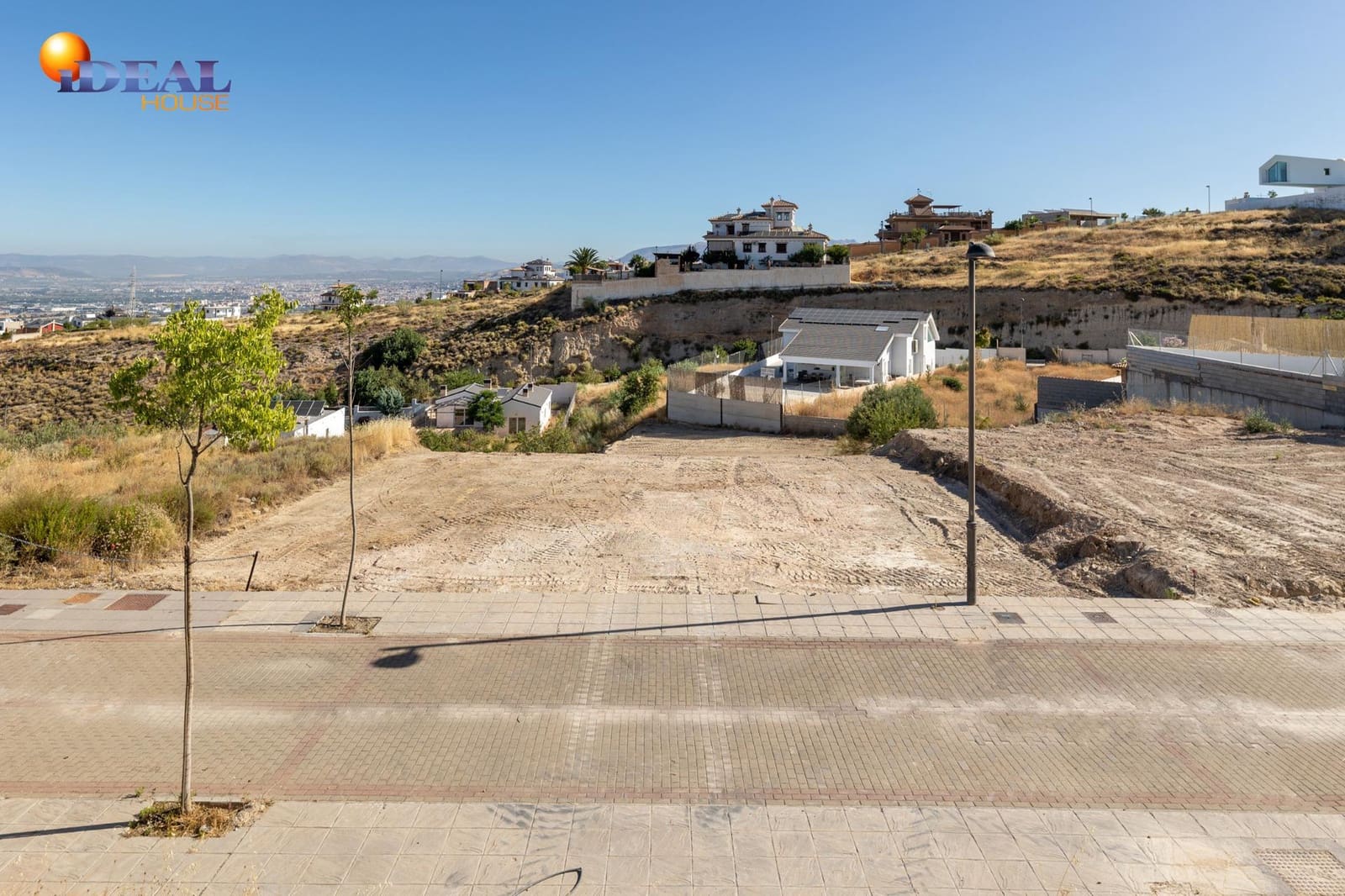 Terrain à Bâtir à vendre à La Zubia - 85 000 € (Ref: 9433975)