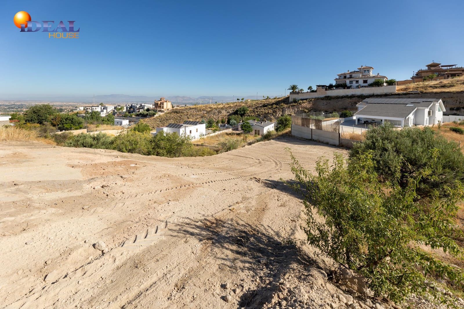 Terrain à Bâtir à vendre à La Zubia - 85 000 € (Ref: 9433975)