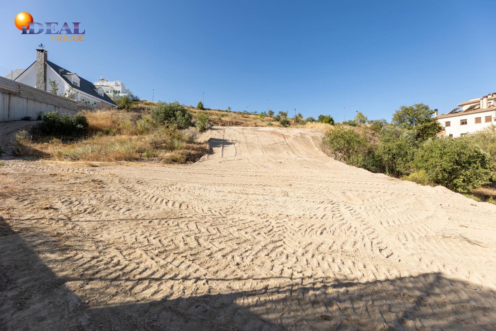 Terrain à Bâtir à vendre à La Zubia - 85 000 € (Ref: 9433975)