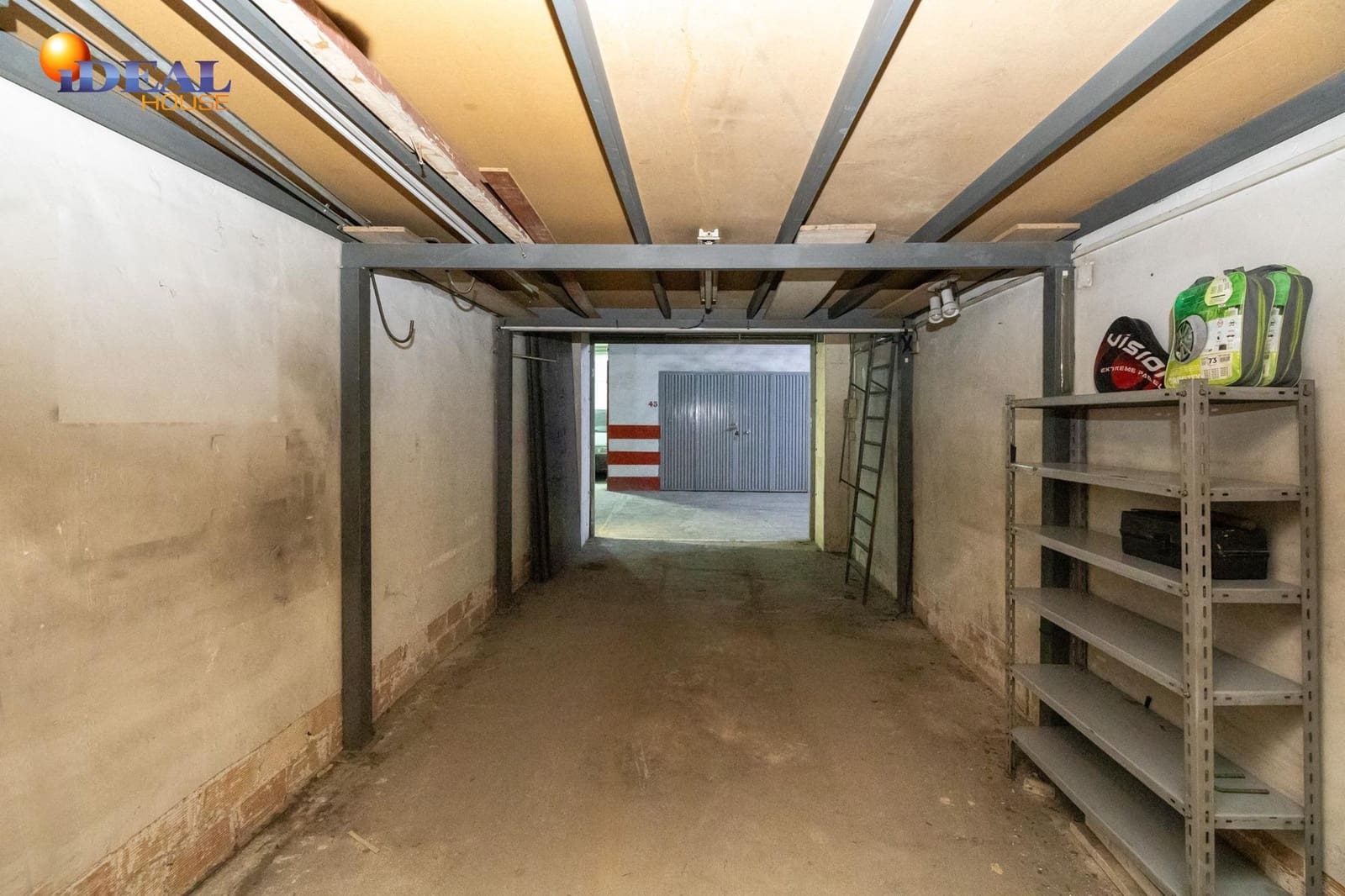 Garage for sale in Granada city - € 44,000 (Ref: 9433977)