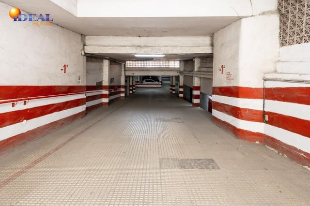 Garage for sale in Granada city - € 44,000 (Ref: 9433977)