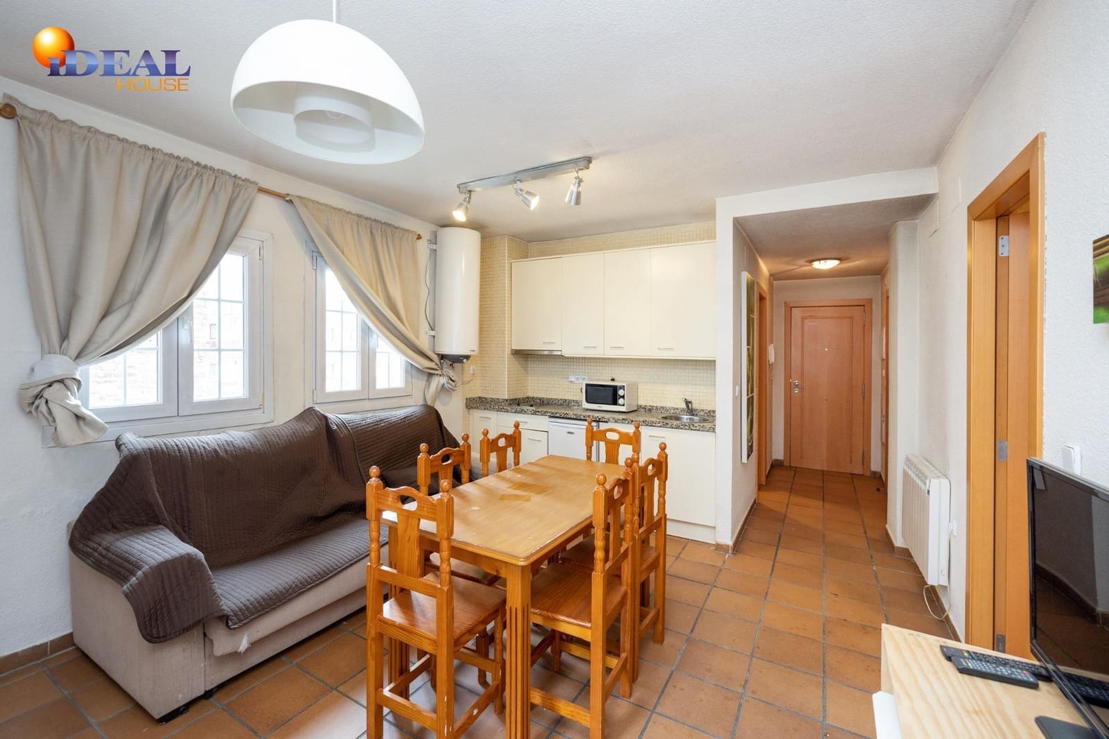 2 bedroom Flat for sale in Sierra Nevada with garage - € 175,000 (Ref: 9433981)