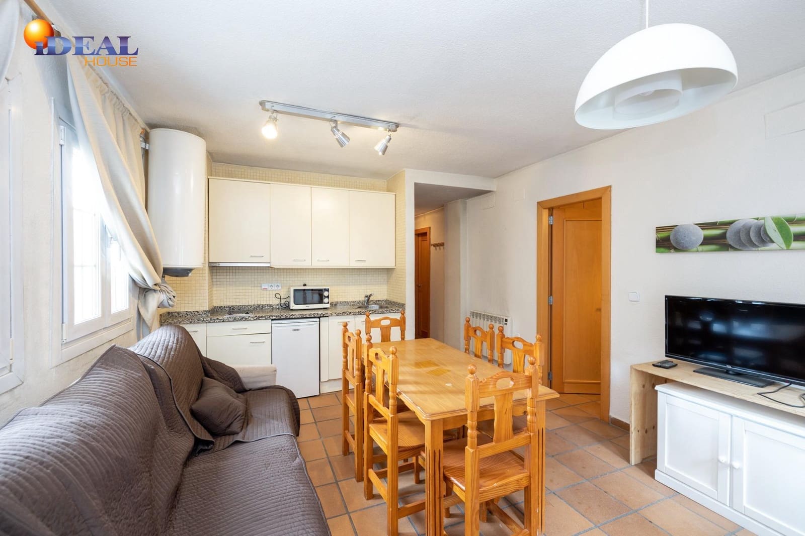 2 bedroom Flat for sale in Sierra Nevada with garage - € 175,000 (Ref: 9433981)