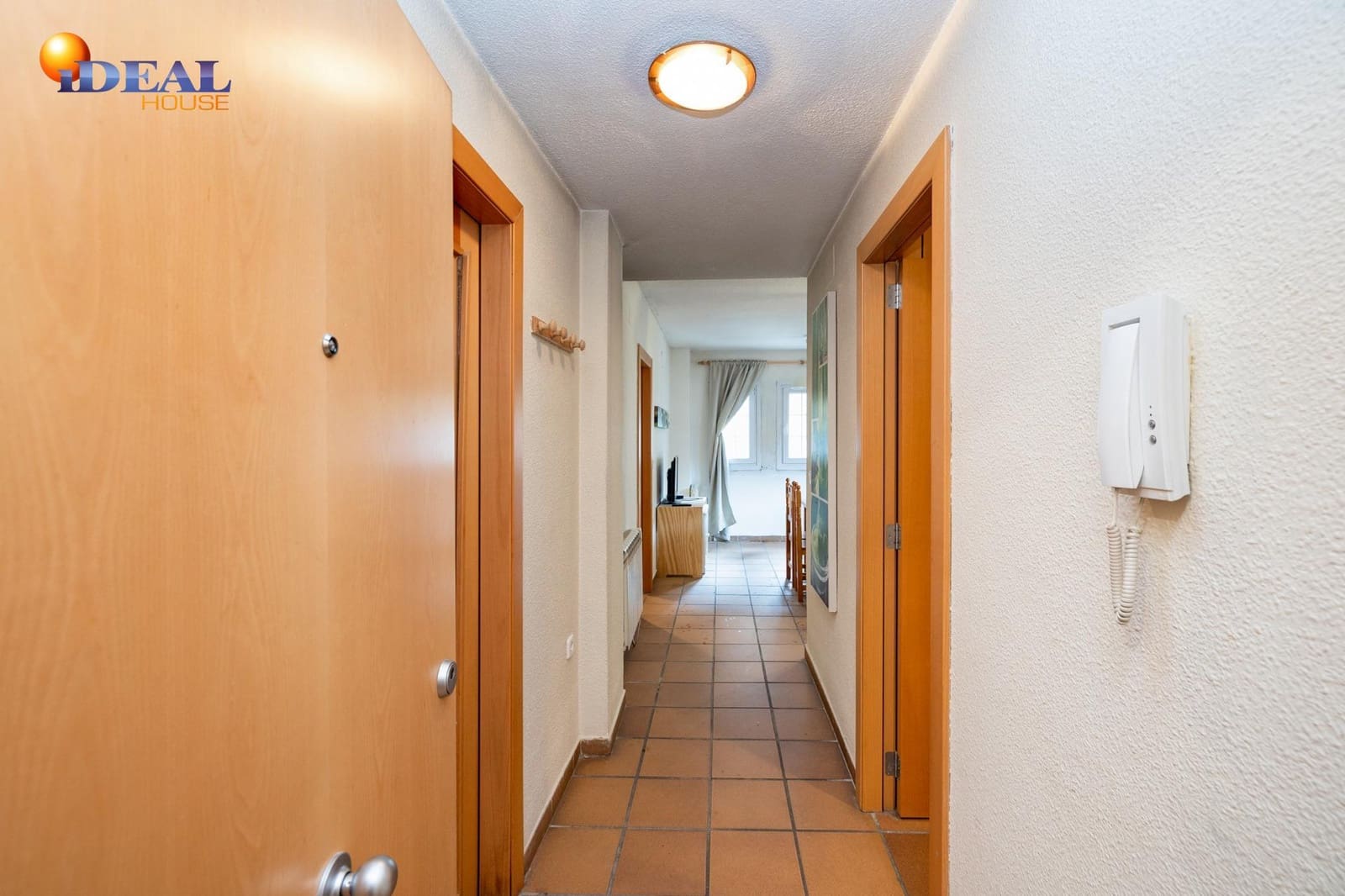 2 bedroom Flat for sale in Sierra Nevada with garage - € 175,000 (Ref: 9433981)