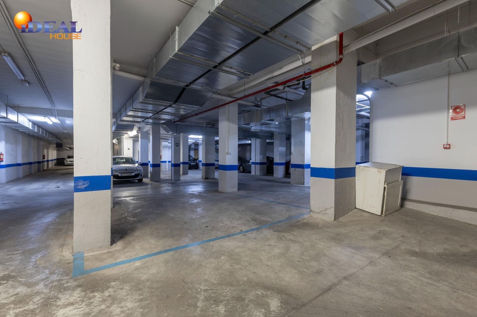 Garage for sale in Granada city - € 30,000 (Ref: 9433982)