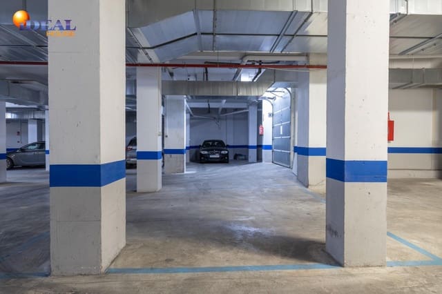 Garage for sale in Granada city - € 30,000 (Ref: 9433982)