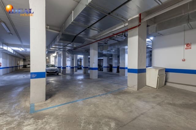 Garage for sale in Granada city - € 30,000 (Ref: 9433982)