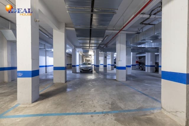 Garage for sale in Granada city - € 30,000 (Ref: 9433982)
