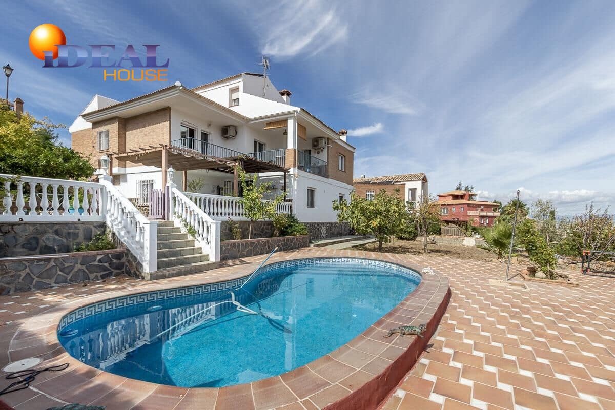 6 makuuhuone Huvila myytävänä paikassa Gojar mukana uima-altaan 
autotalli - 445 000 € (Ref: 9433983)