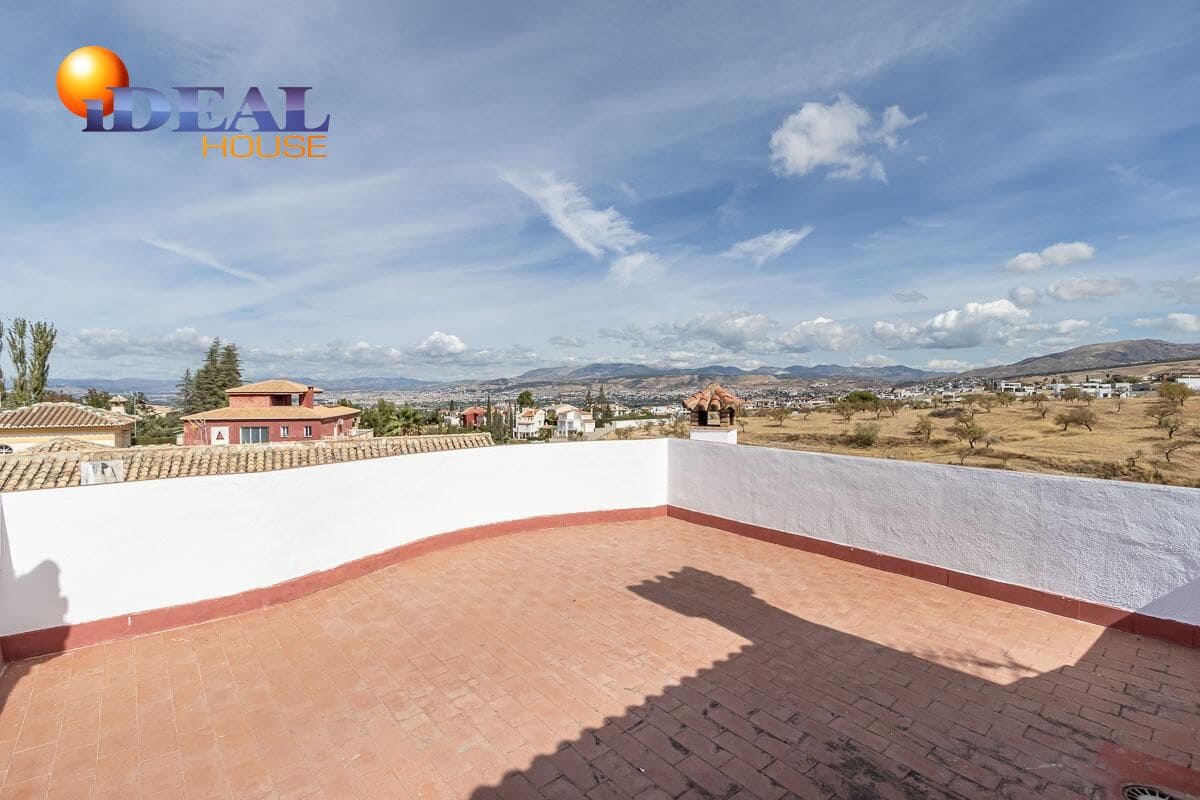 6 makuuhuone Huvila myytävänä paikassa Gojar mukana uima-altaan 
autotalli - 445 000 € (Ref: 9433983)