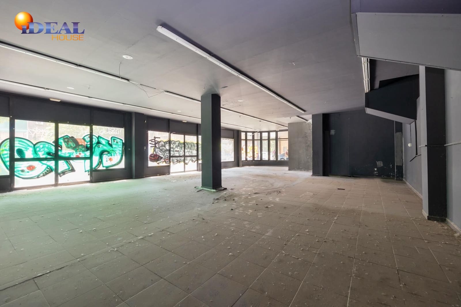 Gewerbe zu verkaufen in Granada Stadt - 816.000 € (Ref: 9433986)