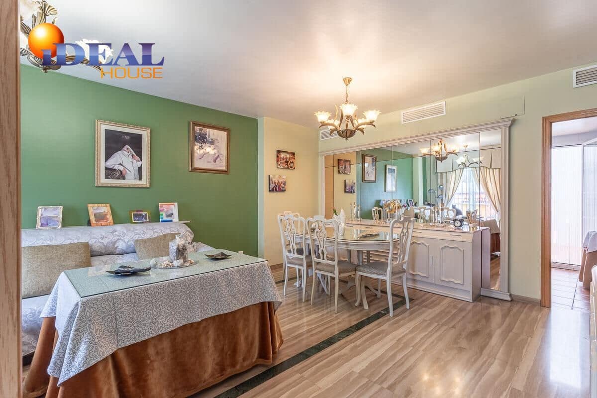 3 sovrum Hus till salu i Peligros med garage - 234 900 € (Ref: 9433992)