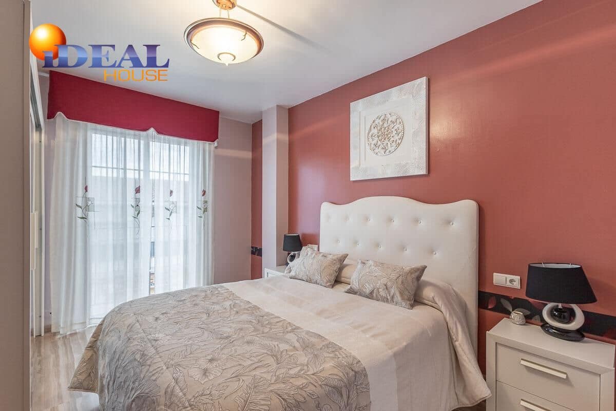 3 sovrum Hus till salu i Peligros med garage - 234 900 € (Ref: 9433992)