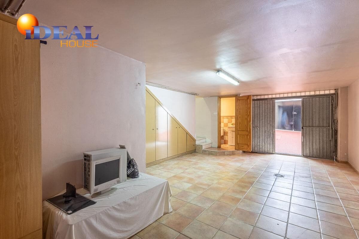 3 sovrum Hus till salu i Peligros med garage - 234 900 € (Ref: 9433992)