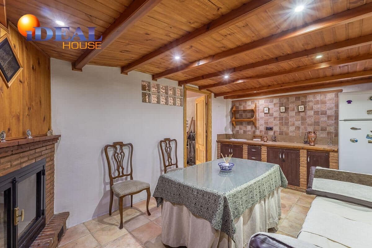 3 sovrum Hus till salu i Peligros med garage - 234 900 € (Ref: 9433992)