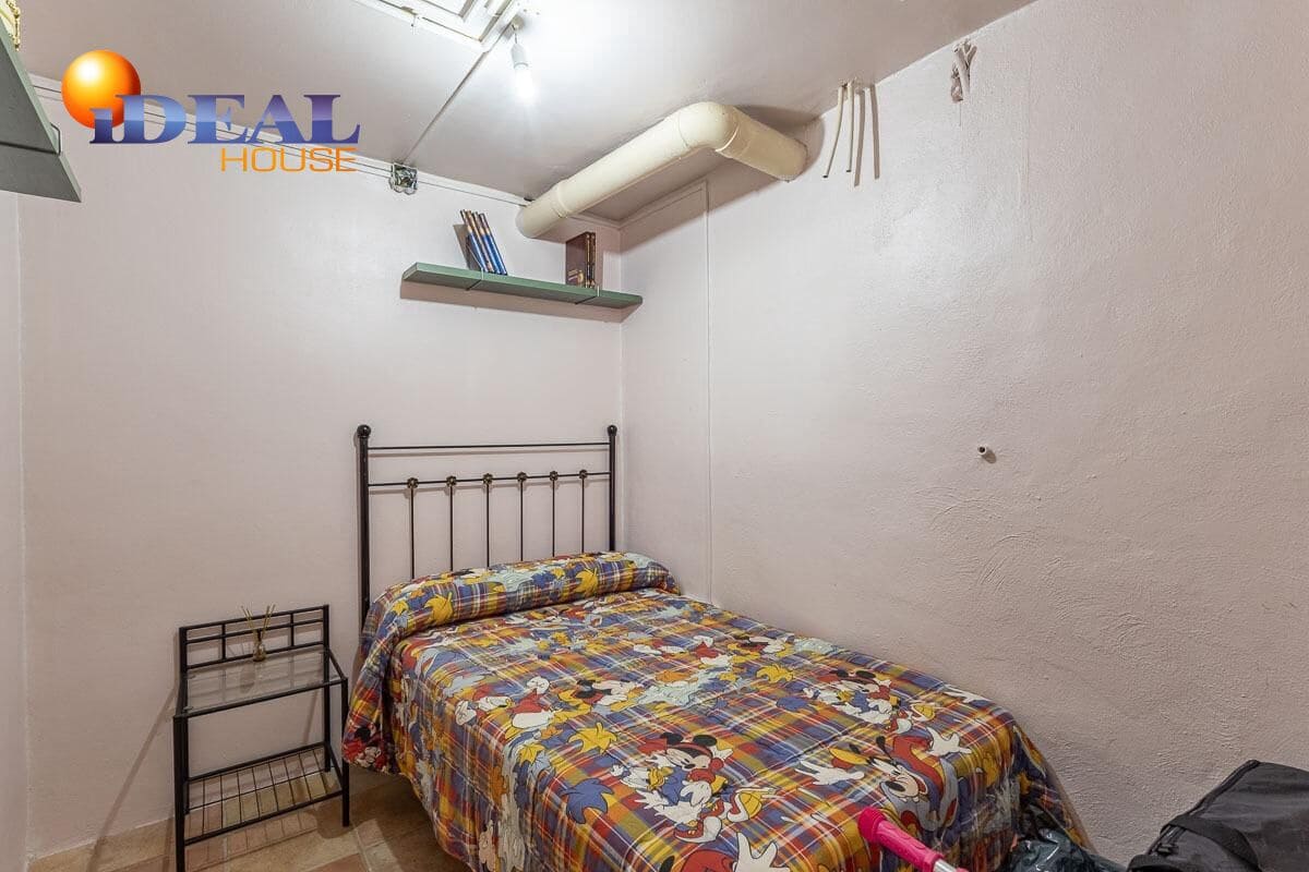 3 sovrum Hus till salu i Peligros med garage - 234 900 € (Ref: 9433992)