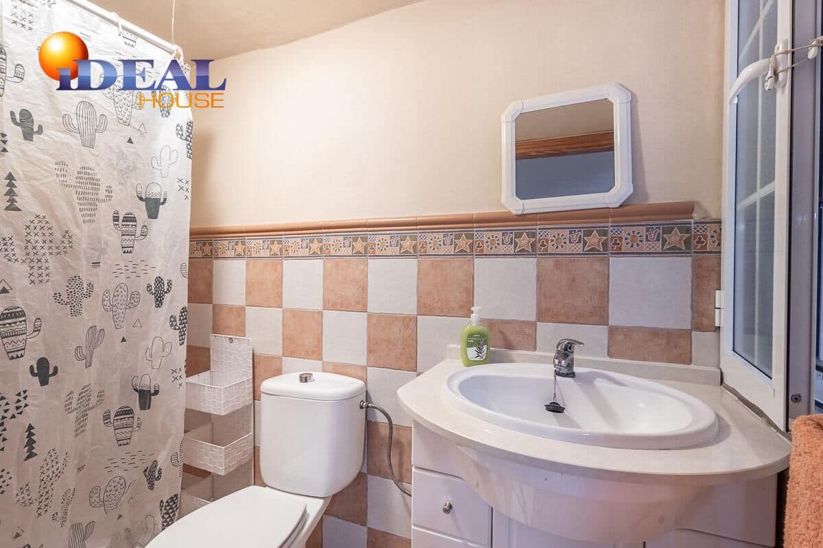 3 sovrum Hus till salu i Peligros med garage - 234 900 € (Ref: 9433992)