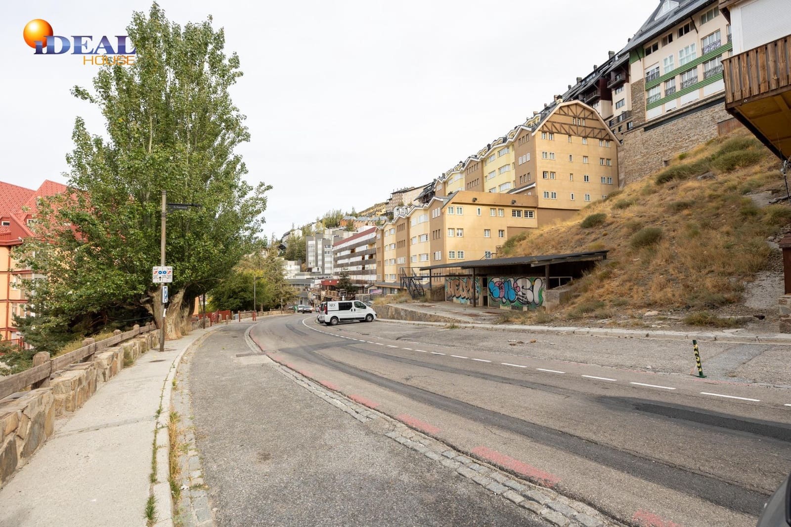 2 bedroom Flat for sale in Monachil - € 175,000 (Ref: 9433994)