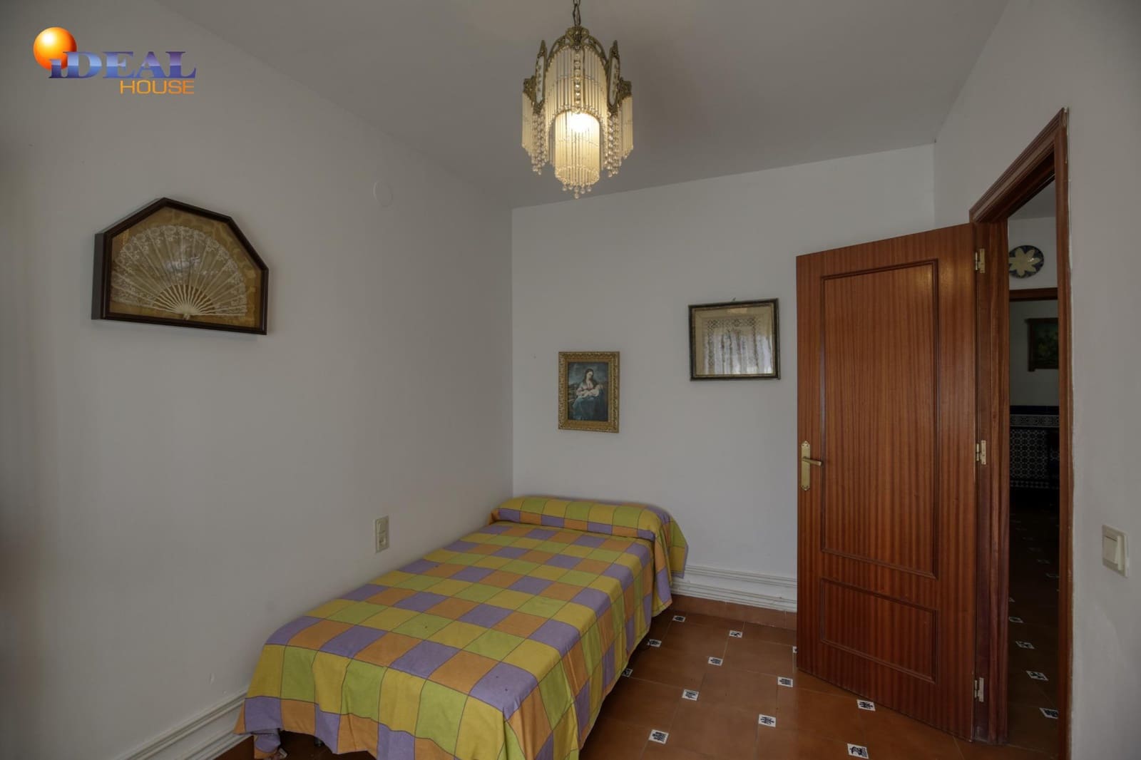 9 slaapkamer Huis te koop in Jerez del Marquesado met garage - € 199.000 (Ref: 9433995)