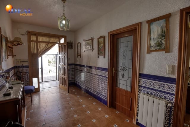 9 slaapkamer Huis te koop in Jerez del Marquesado met garage - € 199.000 (Ref: 9433995)
