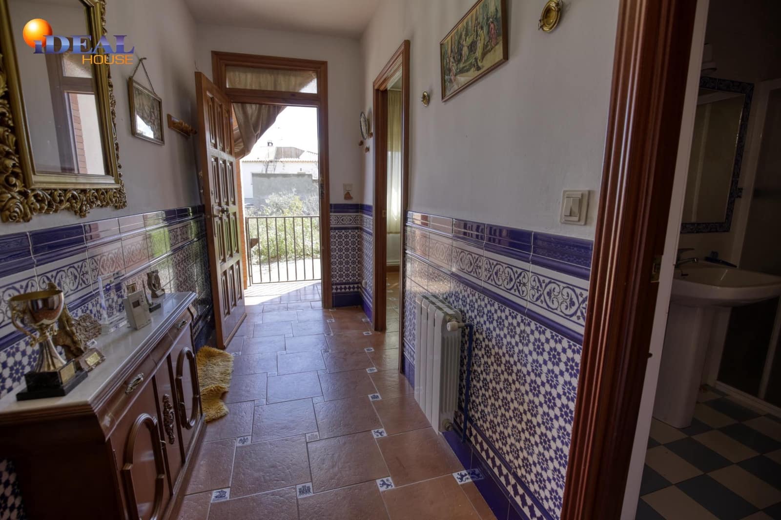 9 slaapkamer Huis te koop in Jerez del Marquesado met garage - € 199.000 (Ref: 9433995)
