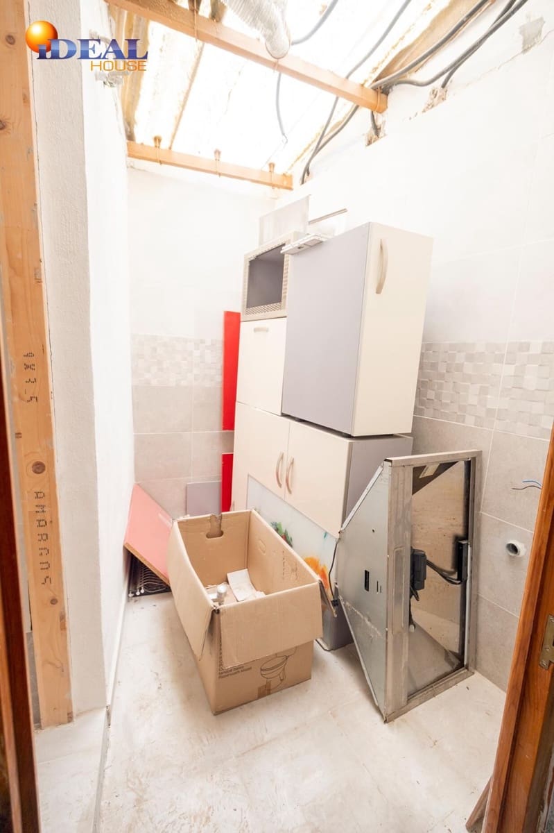 3 sovrum Hus till salu i Illora - 25 000 € (Ref: 9434000)