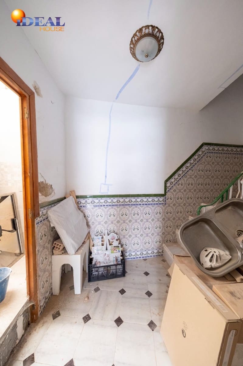 3 sovrum Hus till salu i Illora - 25 000 € (Ref: 9434000)