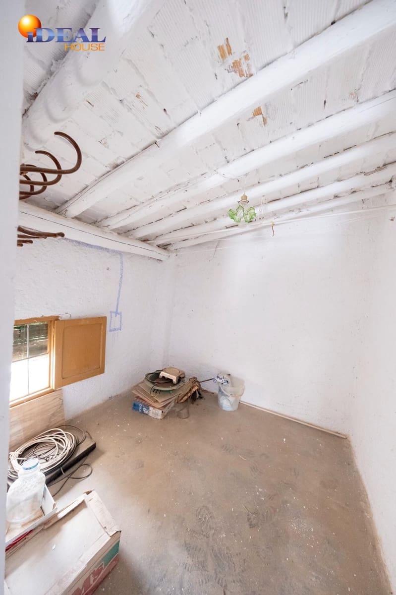 3 sovrum Hus till salu i Illora - 25 000 € (Ref: 9434000)