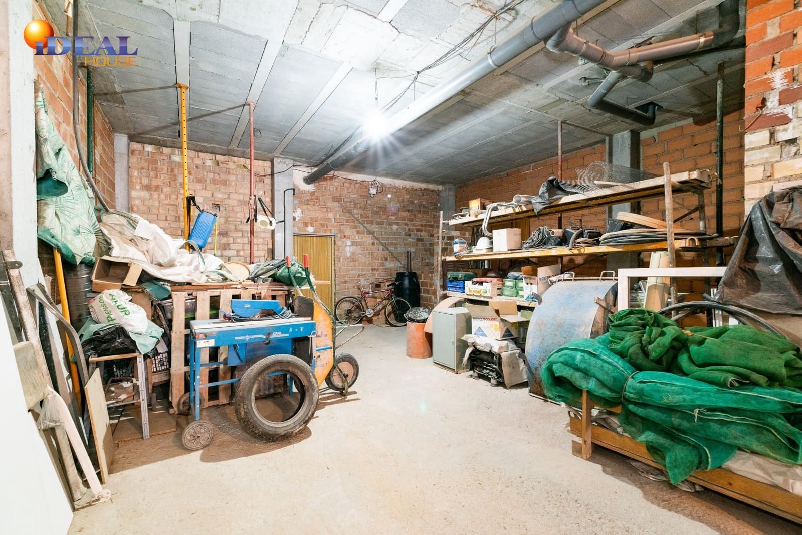 Commercial for sale in Peligros - € 120,000 (Ref: 9434001)