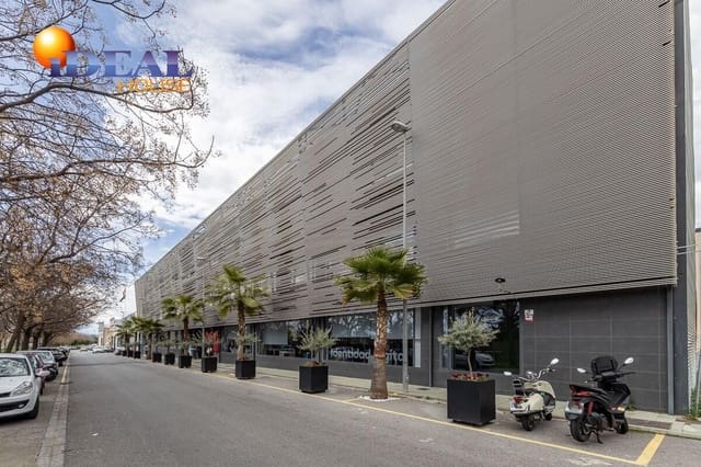 Oficina en Atarfe en venta - 250.000 € (Ref: 9434003)