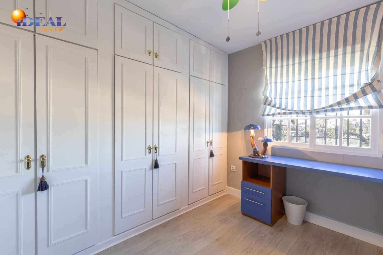 4 bedroom Villa for sale in La Zubia with pool garage - € 565,000 (Ref: 9434004)