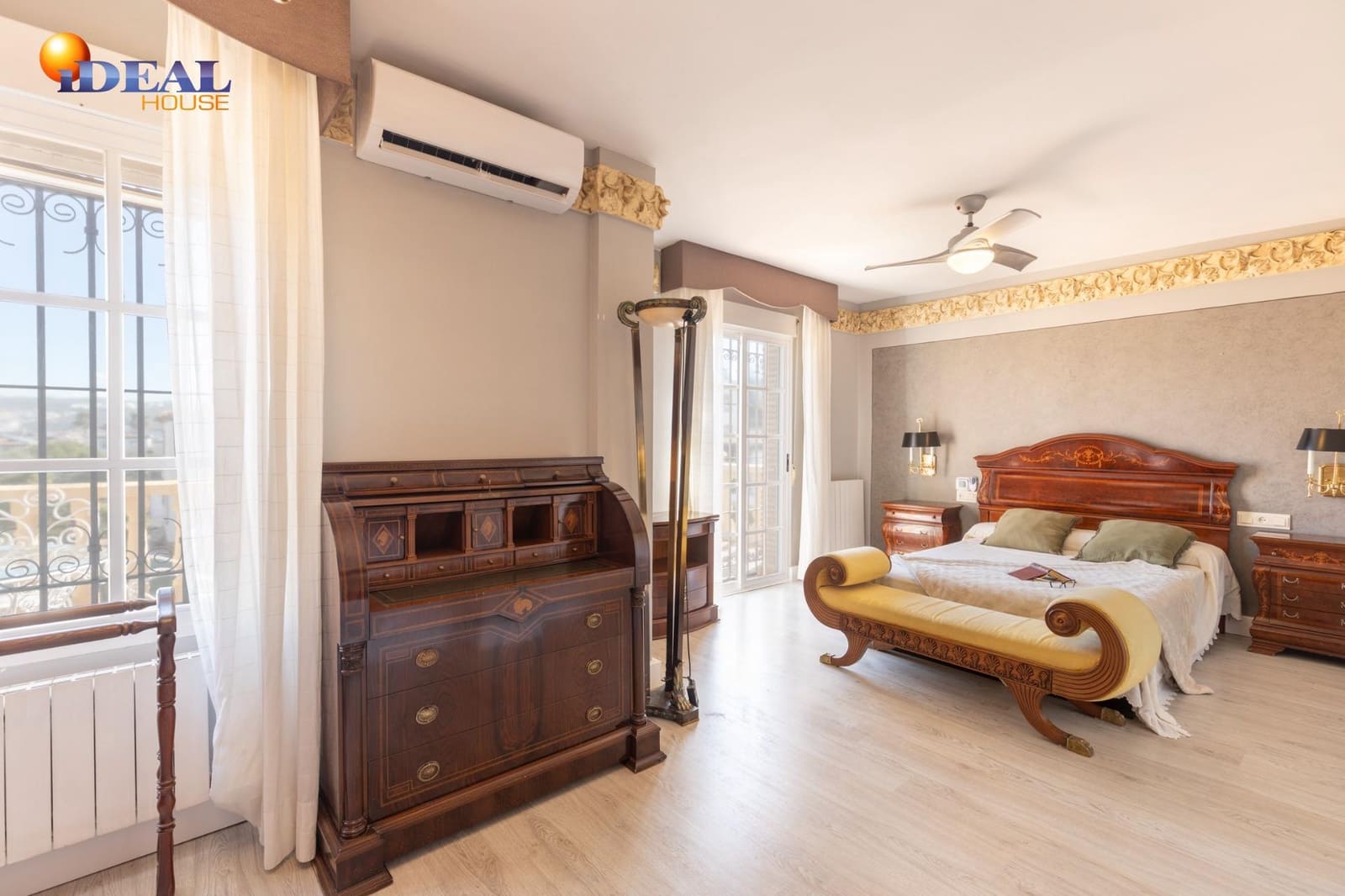 4 bedroom Villa for sale in La Zubia with pool garage - € 565,000 (Ref: 9434004)