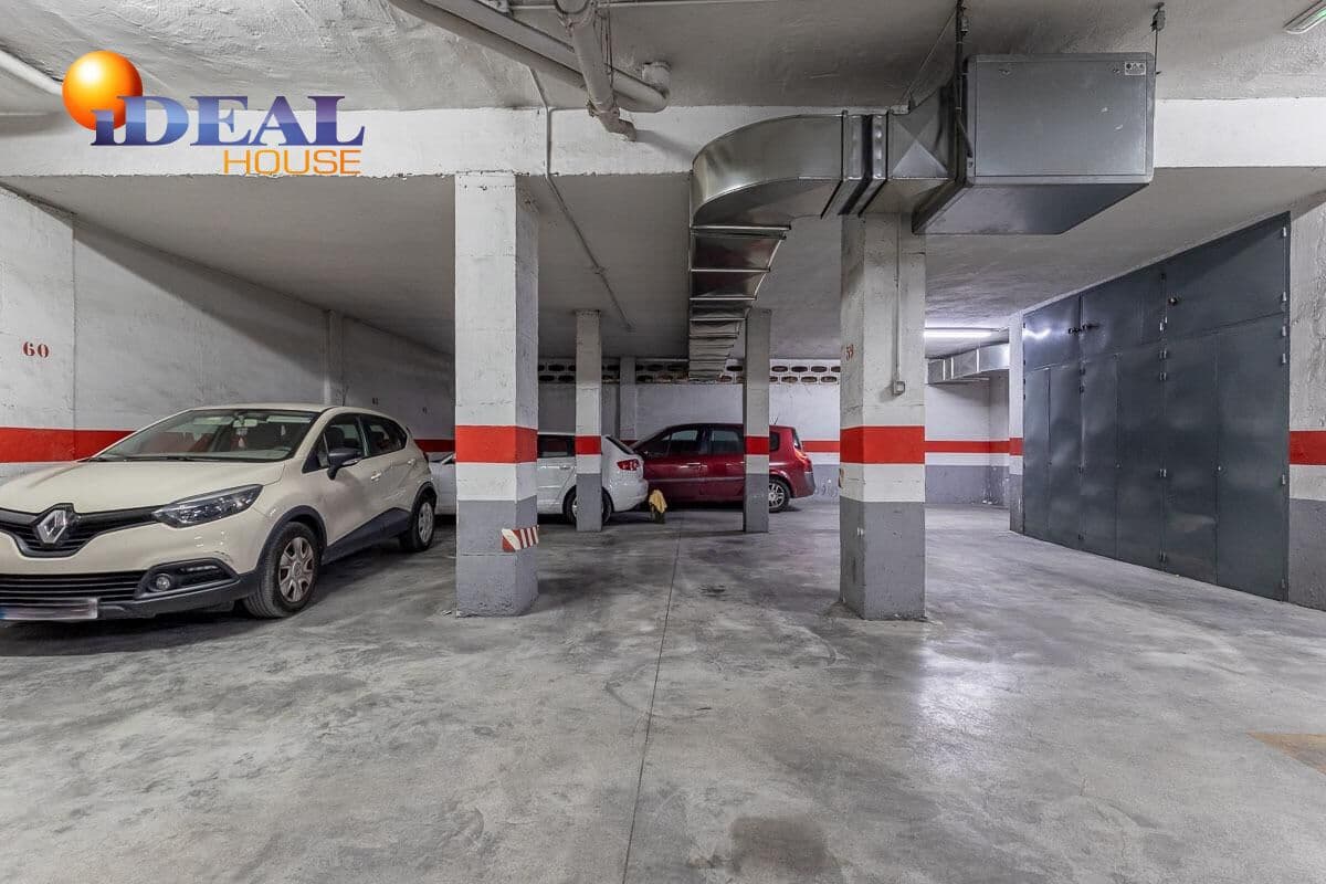 Garaje en Granada ciudad en venta - 30.000 € (Ref: 9434005)