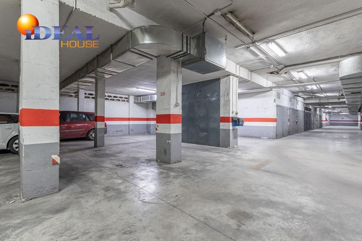 Garaje en Granada ciudad en venta - 30.000 € (Ref: 9434005)