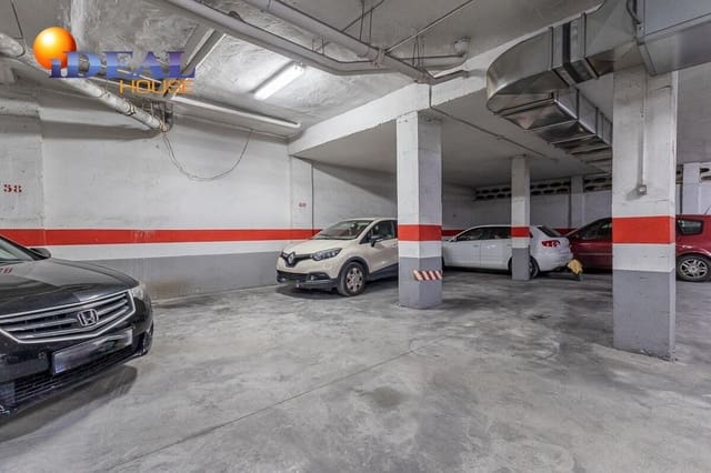 Garaje en Granada ciudad en venta - 30.000 € (Ref: 9434005)