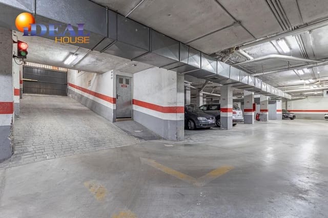 Garaje en Granada ciudad en venta - 30.000 € (Ref: 9434005)