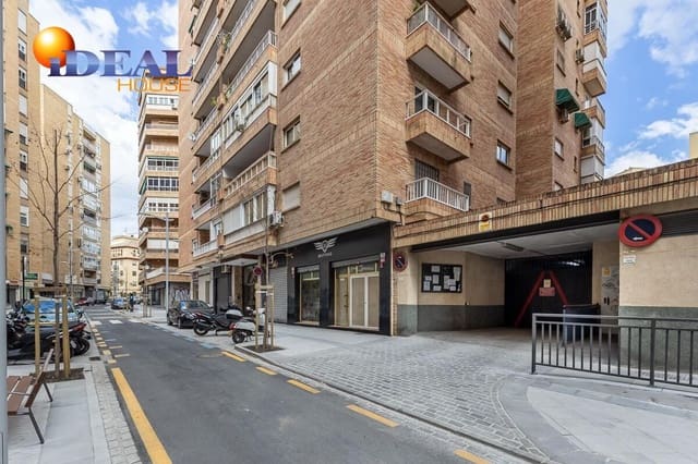 Garage till salu i Granada stad - 30 000 € (Ref: 9434005)
